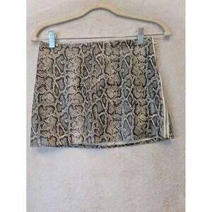 Statement Women's Size XS Faux Leather Snakeskin Mini Skirt Gray Black NEW